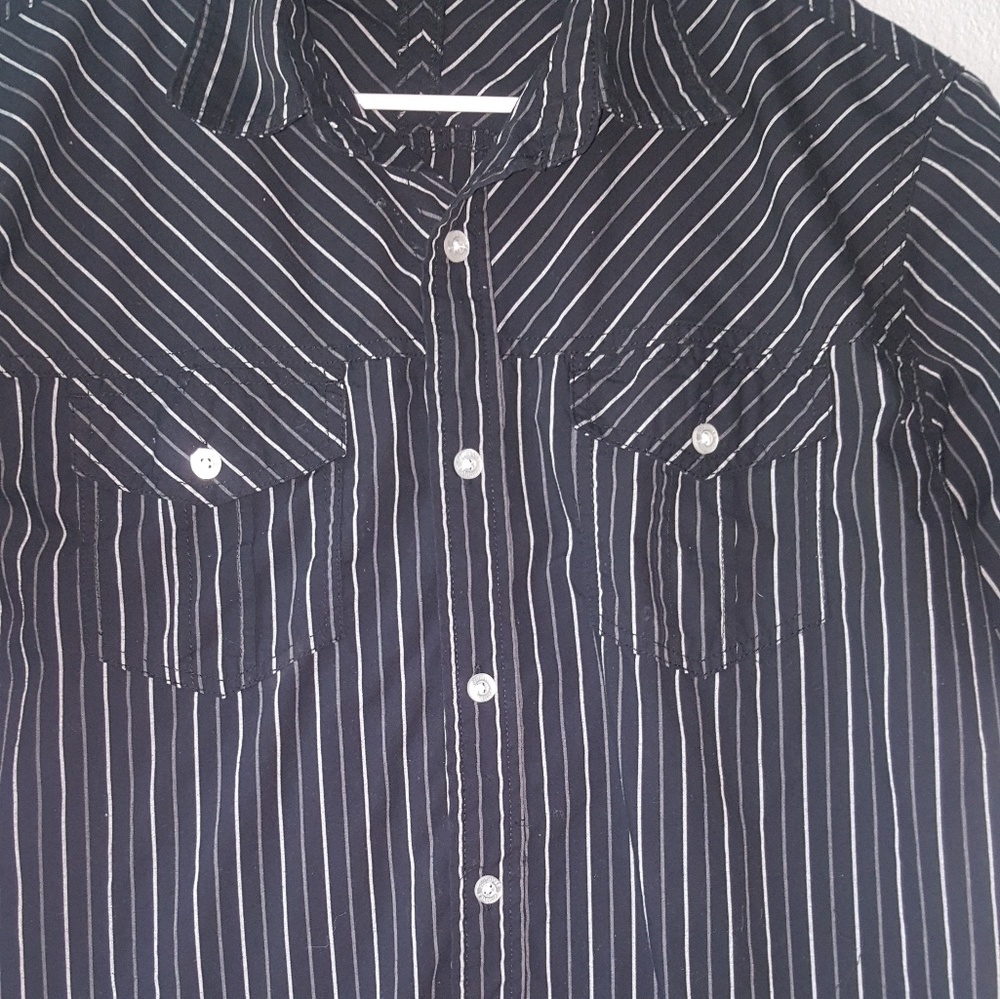Southpole mens black shirt